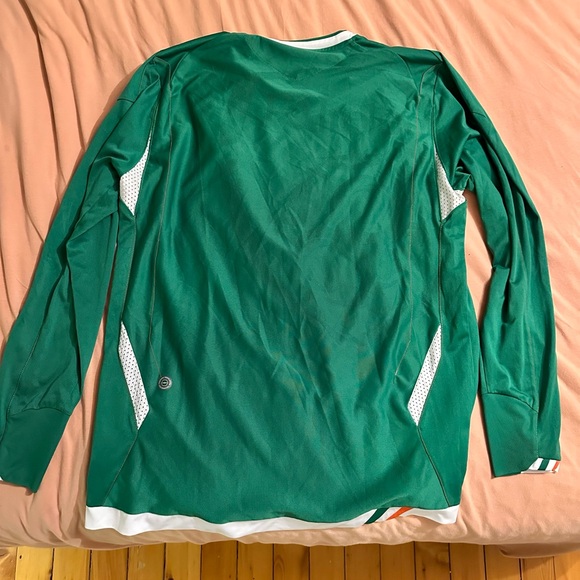 Umbro Ireland Soccer Jersey Green - Large Long Sleeve - Picture 4 of 4